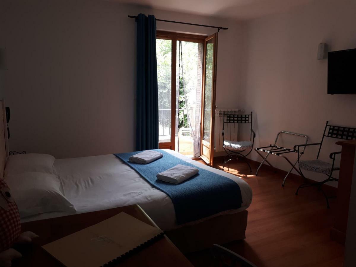 Hotel Le Mont Barral Creyers Екстериор снимка